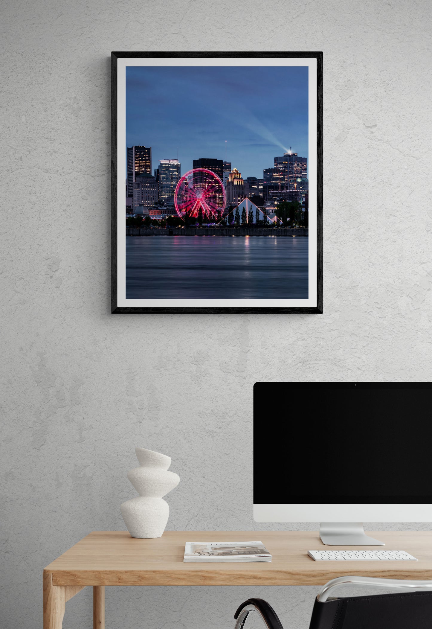 La grande roue et le centre ville de Montréal