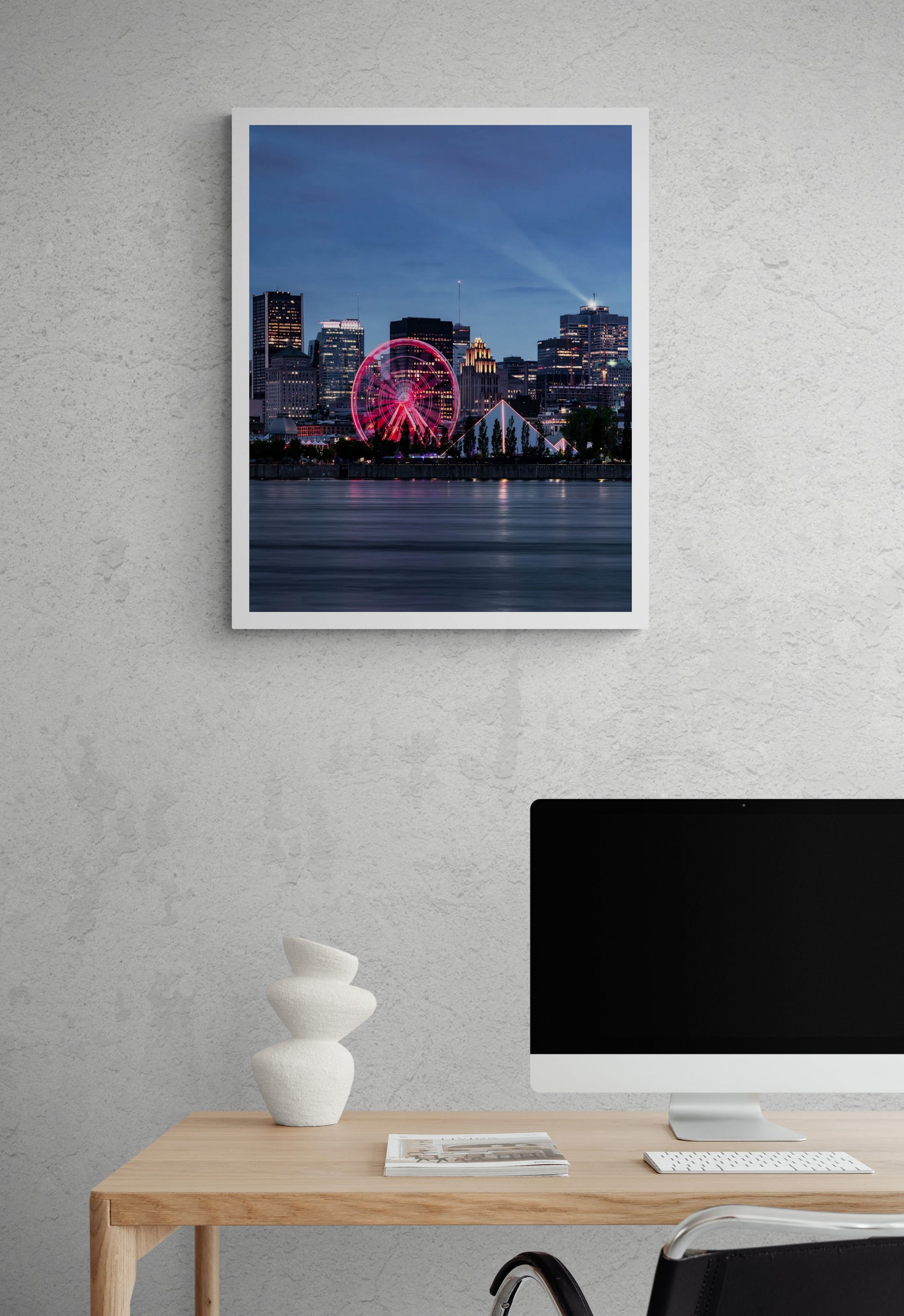 La grande roue et le centre ville de Montréal