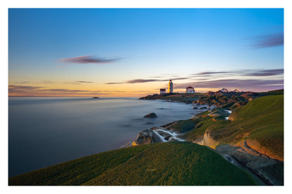 Dernier rayon de soleil sur le phare (17x22 Cadre Noir)