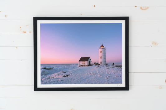 Lumière d'hiver au phare (17x22 Black Frame)
